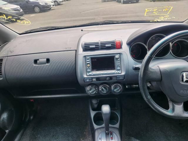 2001 Honda FIT 照片 3