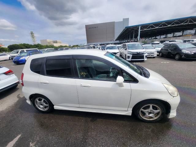 2001 Honda FIT 照片 4
