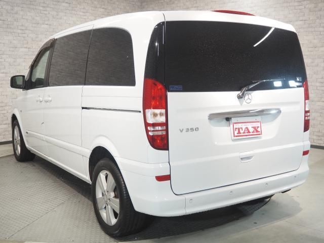 صورة 2 لـ 2012 Mercedes-BENZ V-CLASS