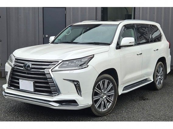 2015 Lexus LX photo 1