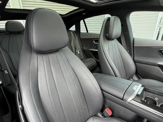2024 Mercedes-BENZ EQE photo 4