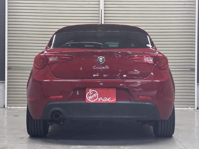 2012 ALFA Romeo GIULIETTA 照片 7