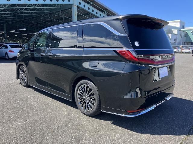 2023 Lexus LM 照片 2