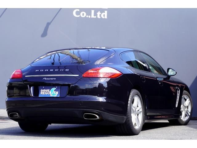 صورة 8 لـ 2011 Porsche PANAMERA