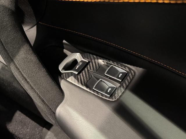 صورة 4 لـ 2024 Mclaren 750S SPIDER
