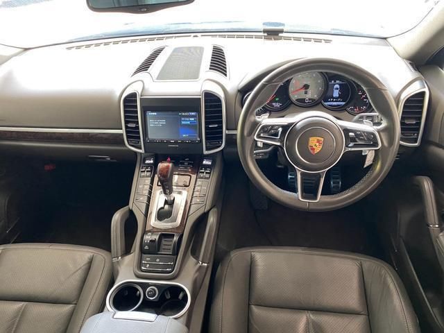 صورة 3 لـ 2015 Porsche CAYENNE