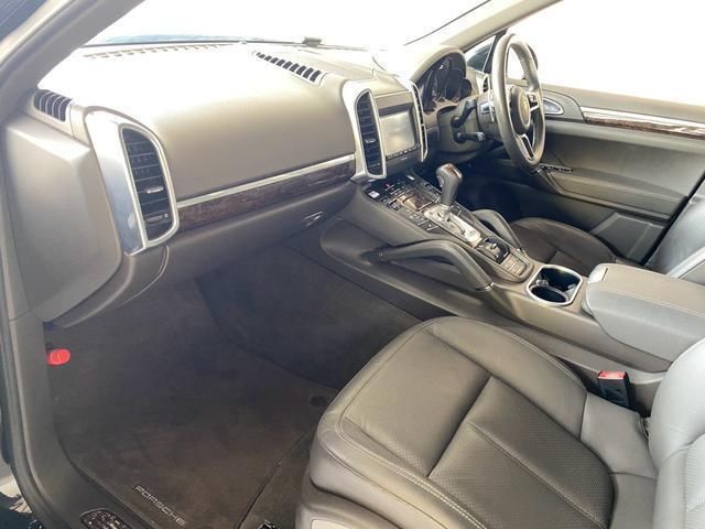 صورة 6 لـ 2015 Porsche CAYENNE