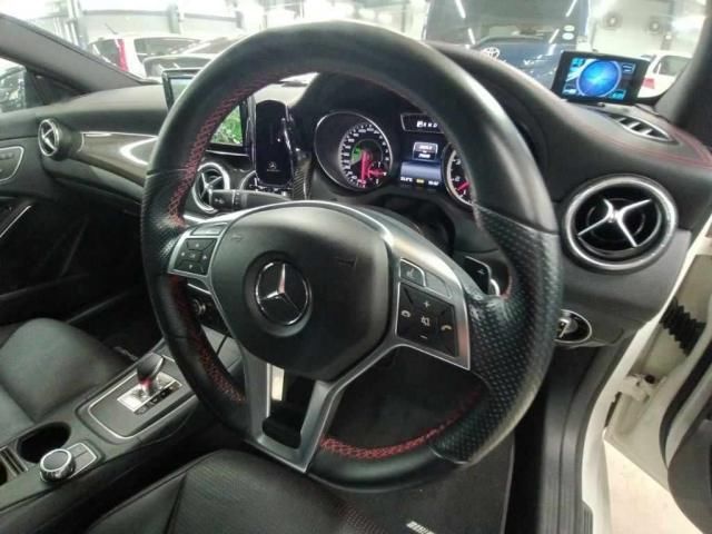 صورة 3 لـ 2013 Mercedes-BENZ CLA-CLASS AMG