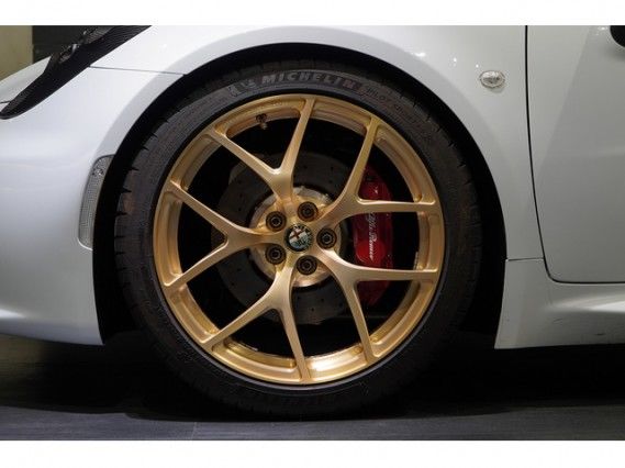 2015 ALFA Romeo 4C 照片 5