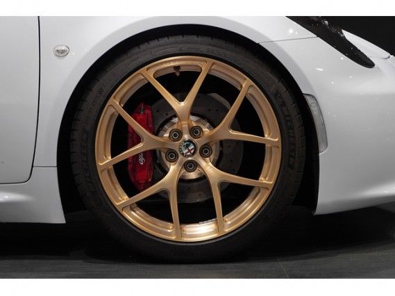 2015 ALFA Romeo 4C 照片 9