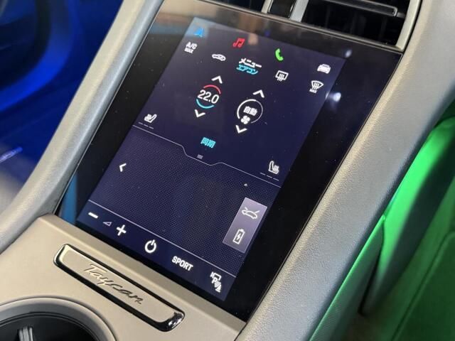 2022 Porsche TAYCAN — миниатюра 17