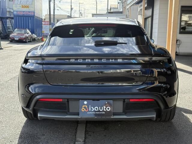 2022 Porsche TAYCAN — миниатюра 2