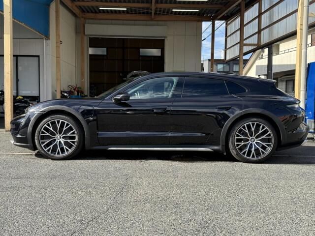 2022 Porsche TAYCAN — миниатюра 5