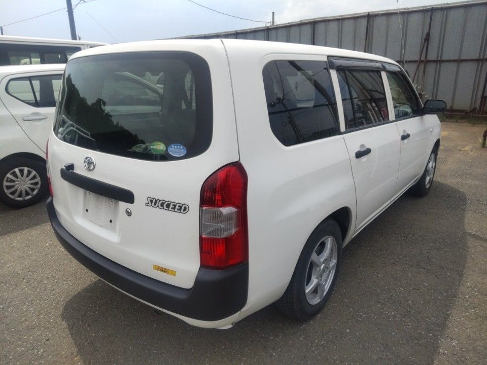 صورة مصغرة 2 لـ 2019 Toyota SUCCEED WAGON