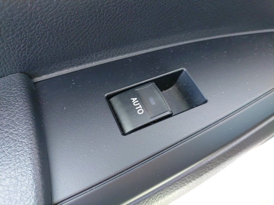 صورة مصغرة 17 لـ 2020 Toyota COROLLA
