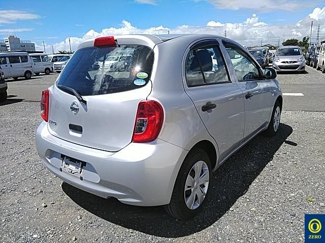 2017 Nissan MARCH 缩略图 4