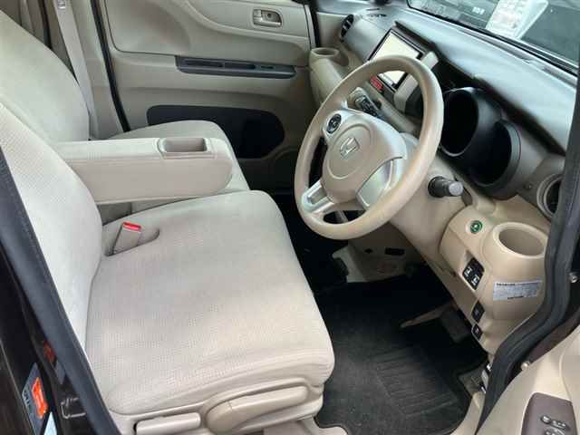 صورة مصغرة 7 لـ 2017 Honda N-BOX