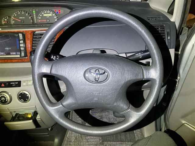 صورة مصغرة 3 لـ 2003 Toyota NOAH