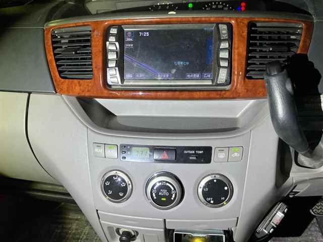 صورة مصغرة 6 لـ 2003 Toyota NOAH