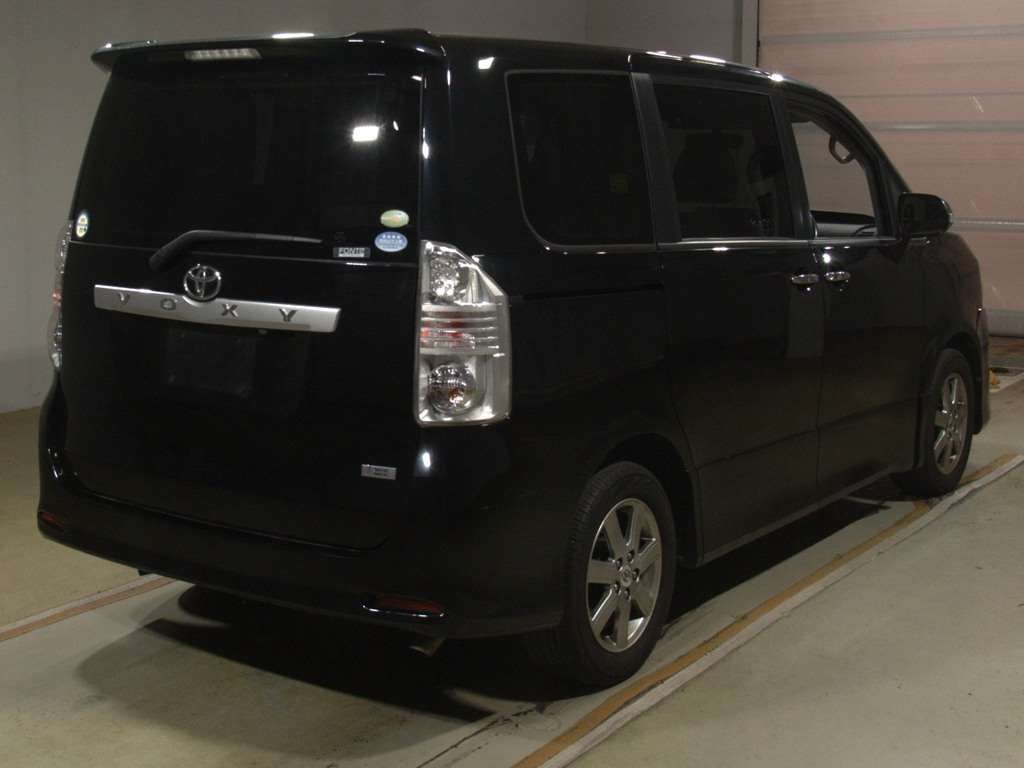 صورة مصغرة 2 لـ 2008 Toyota VOXY