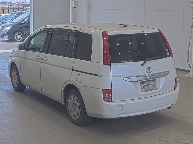 صورة مصغرة 2 لـ 2009 Toyota ISIS